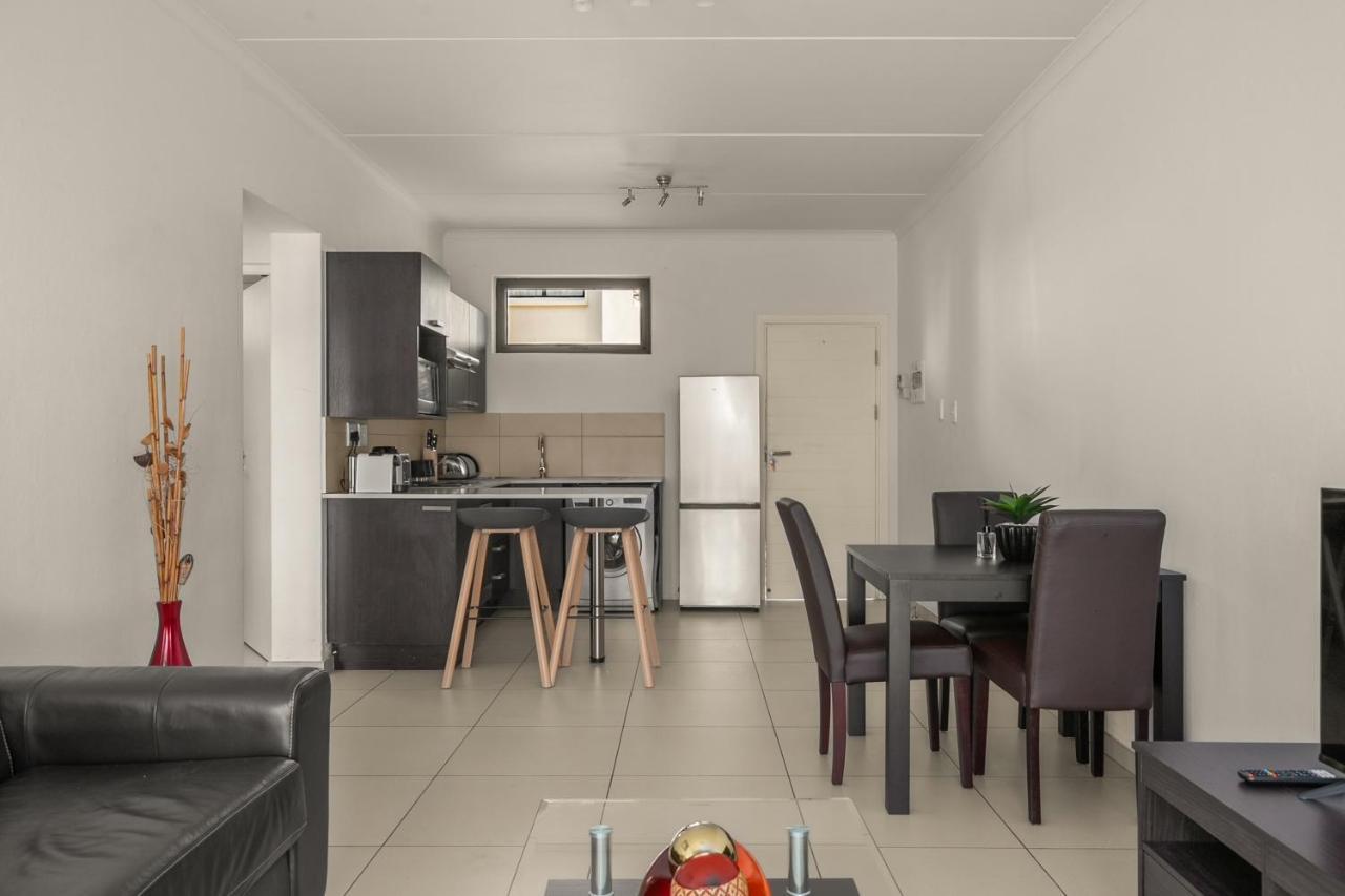 V&S Apartments - Immaculate Luxury Apartment In Fourways, Johannesburg Sandton Buitenkant foto