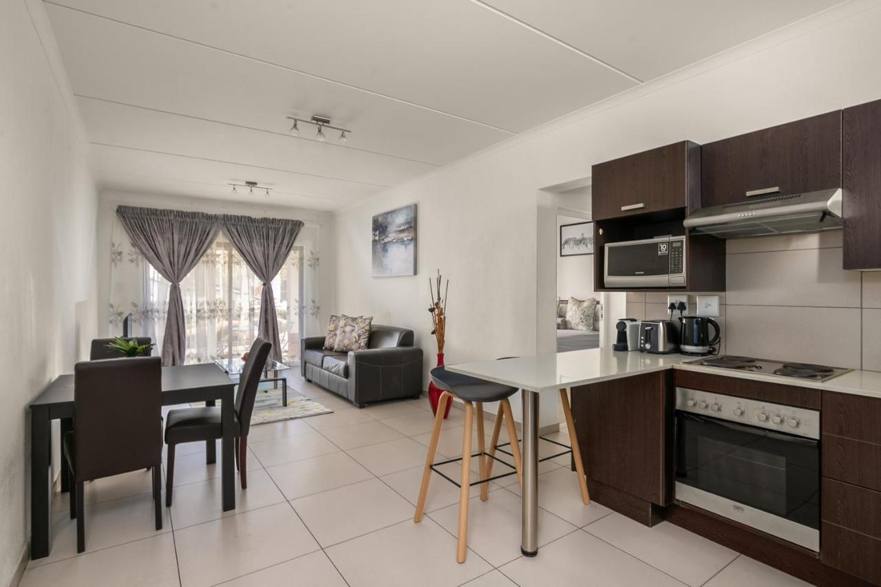 V&S Apartments - Immaculate Luxury Apartment In Fourways, Johannesburg Sandton Buitenkant foto