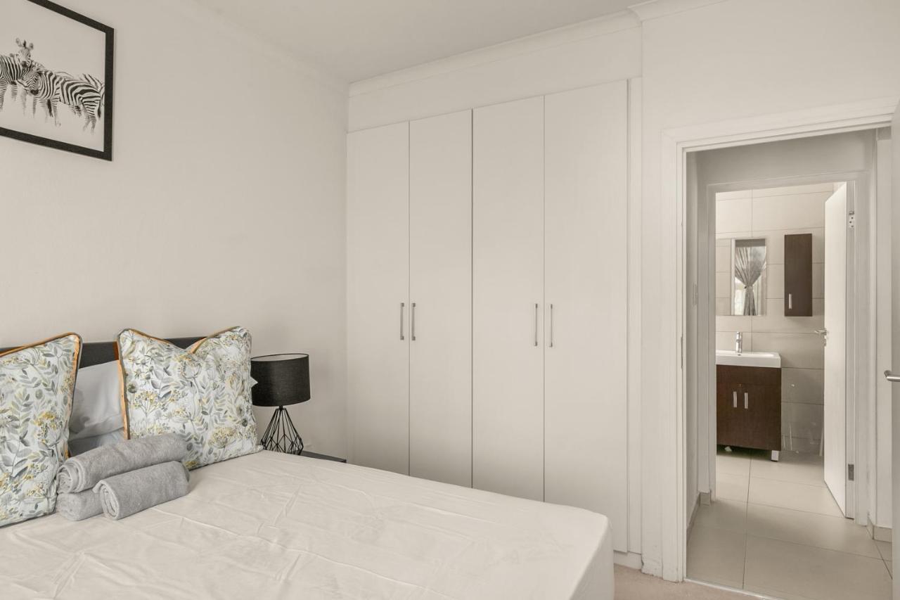 V&S Apartments - Immaculate Luxury Apartment In Fourways, Johannesburg Sandton Buitenkant foto